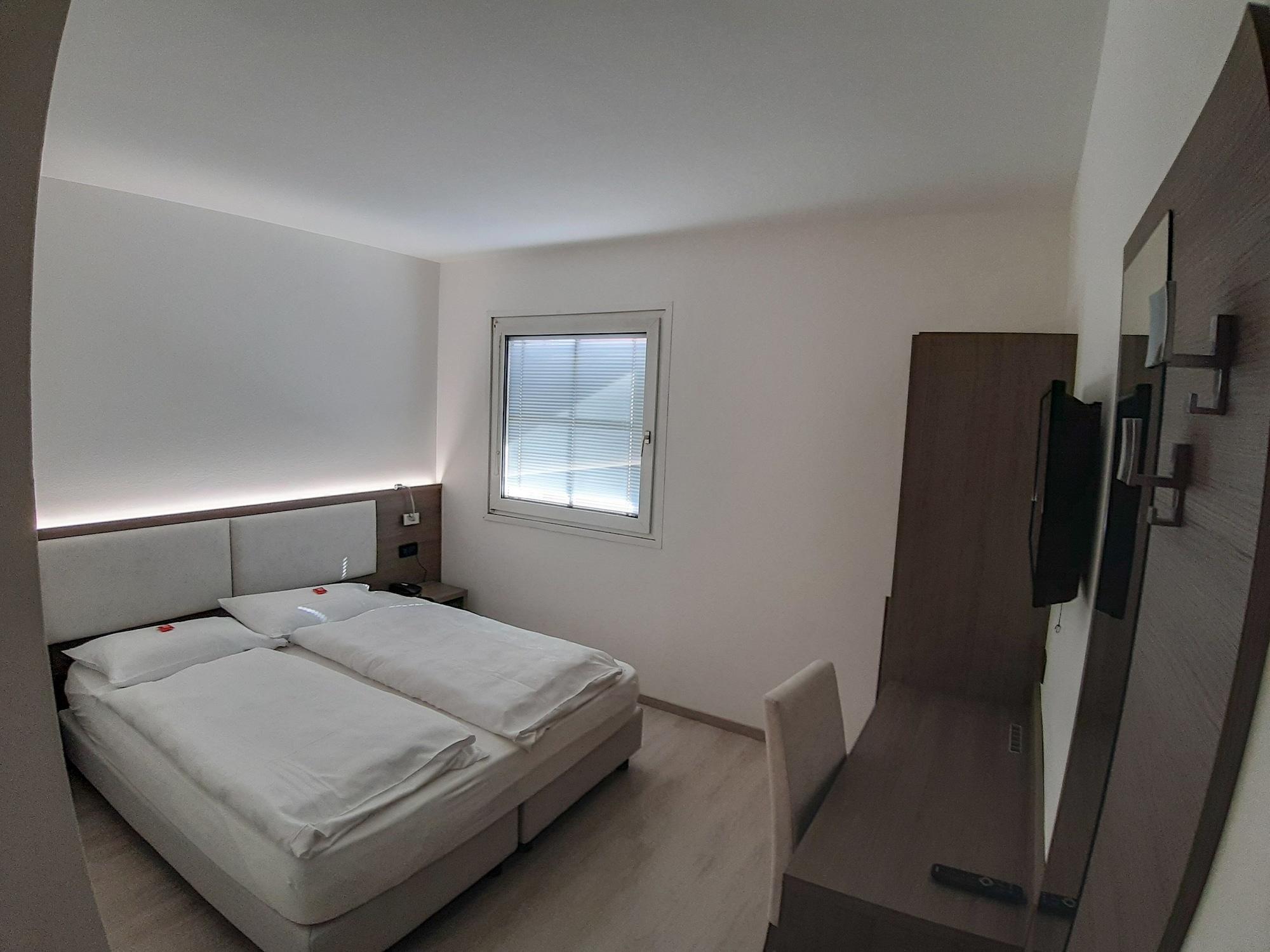 Garnì Fontana Hotel 3*